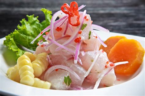 servite comida|Ceviche tradicional